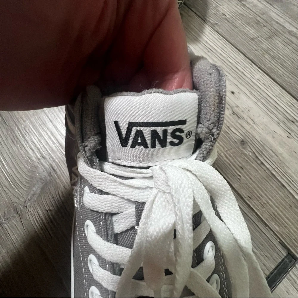 NWOB Vans Seldan Sidewall Frost Grey Skate Skater Shoes | Casual | Sneaker